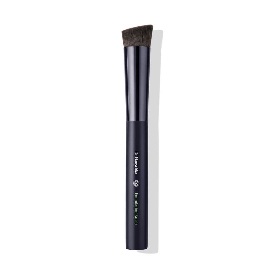 Dr. Hauschka Foundation brush - FrenchBeautyHub